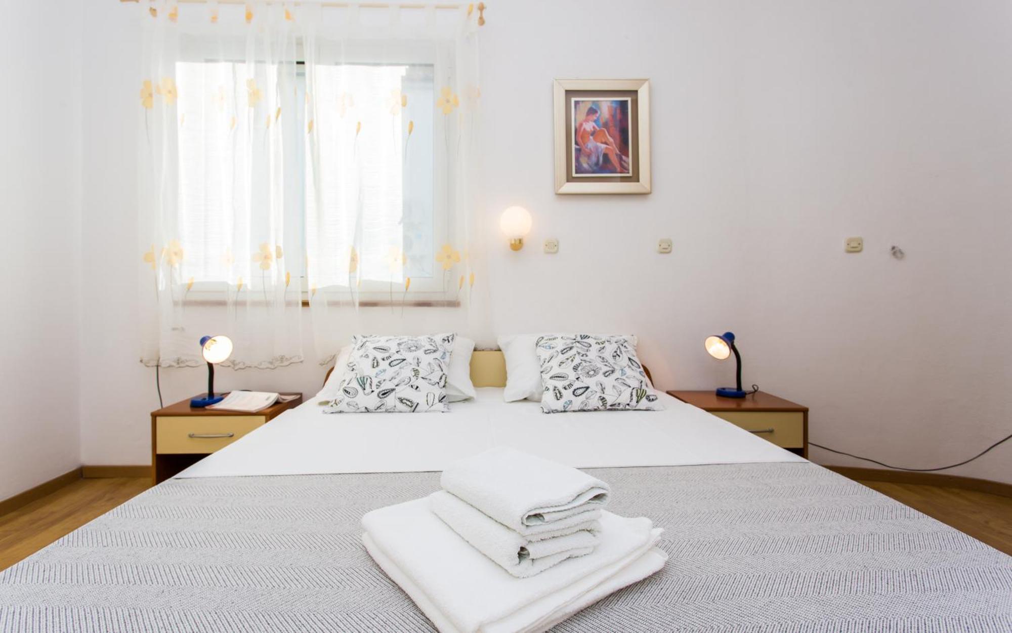 Apartments Luka 3 Baska  Bagian luar foto